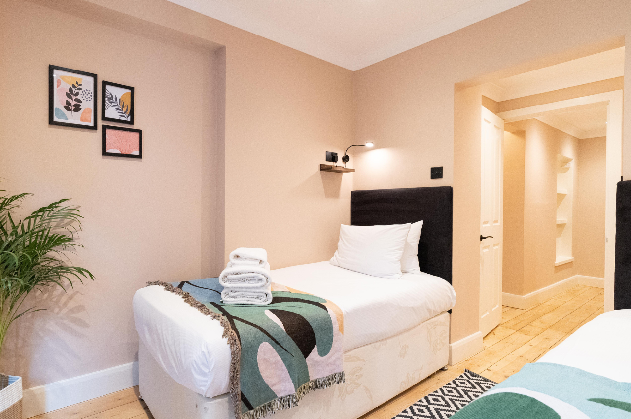 Hammersmith Grove Serviced Apartments | Dream Host UK gallery image 14