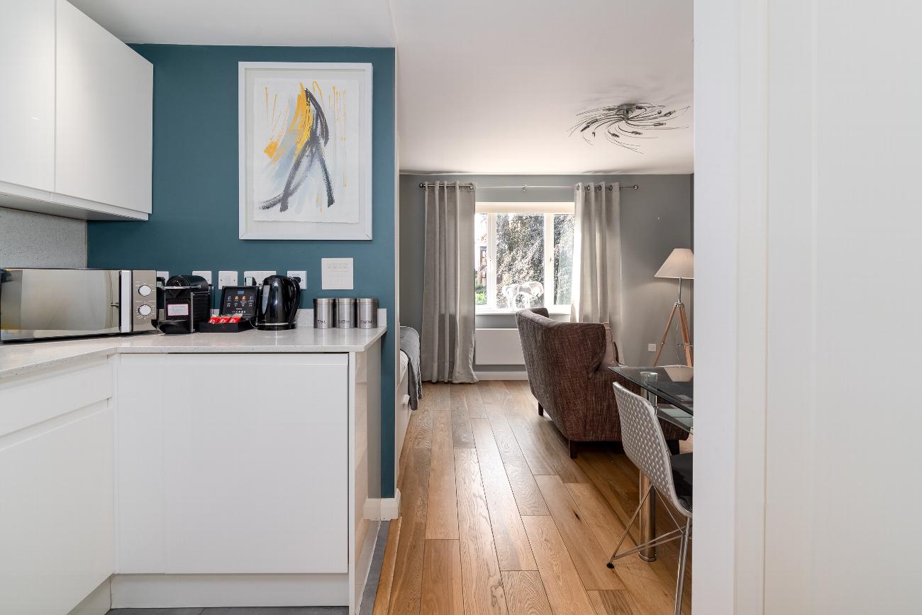 Alison Court Apartments, Bristol | Dream Host UK gallery image 12