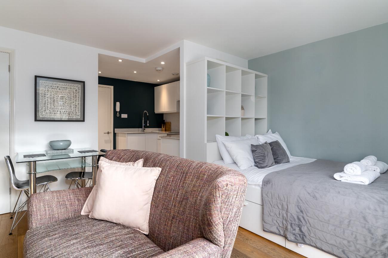Alison Court Apartments, Bristol | Dream Host UK gallery image 5
