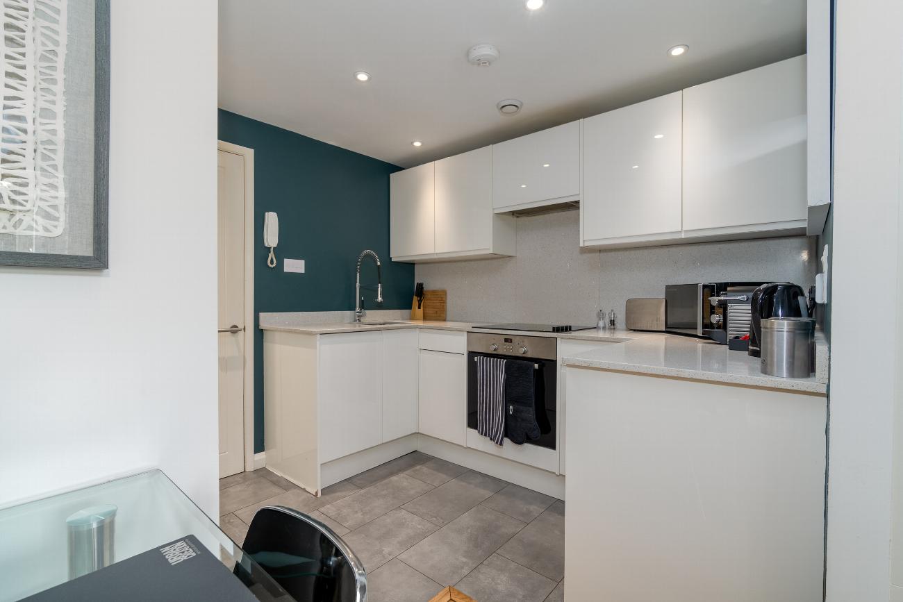 Alison Court Apartments, Bristol | Dream Host UK gallery image 7