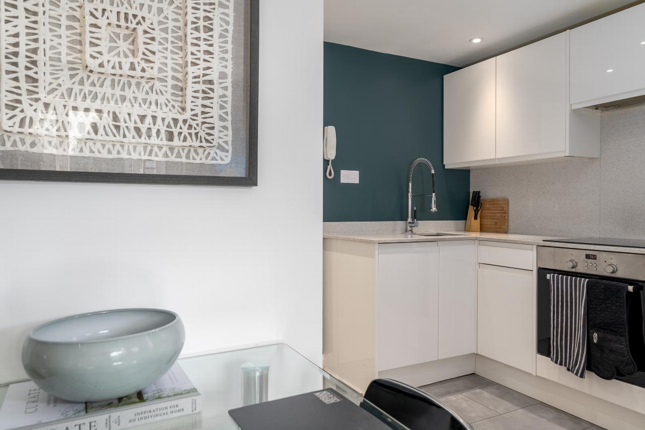 Alison Court Apartments, Bristol | Dream Host UK gallery image 9