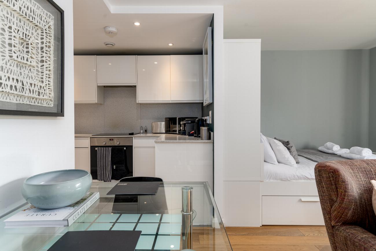 Alison Court Apartments, Bristol | Dream Host UK gallery image 8