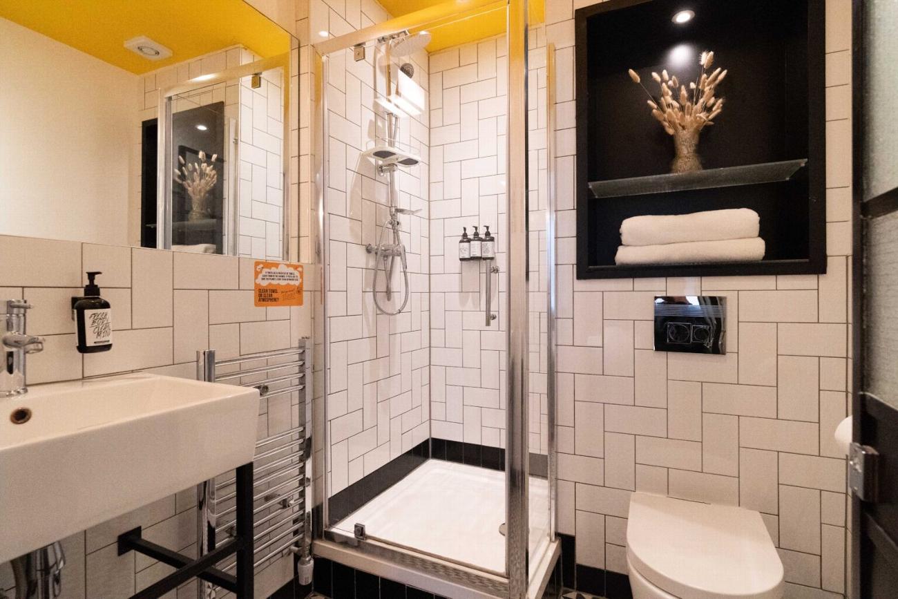 Hammersmith Grove Serviced Apartments | Dream Host UK gallery image 8