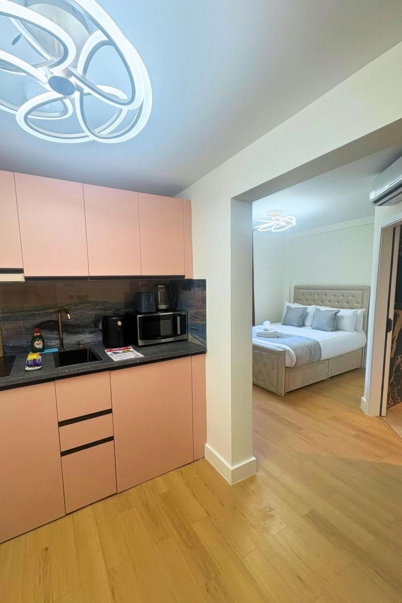 International House Apartments - Waterloo | Dream Host UK gallery image 1