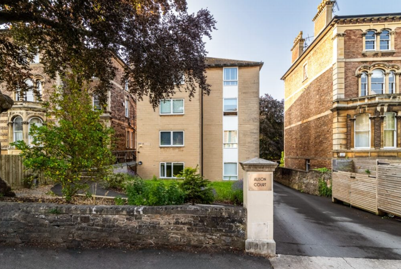 Alison Court Apartments, Bristol | Dream Host UK gallery image 20