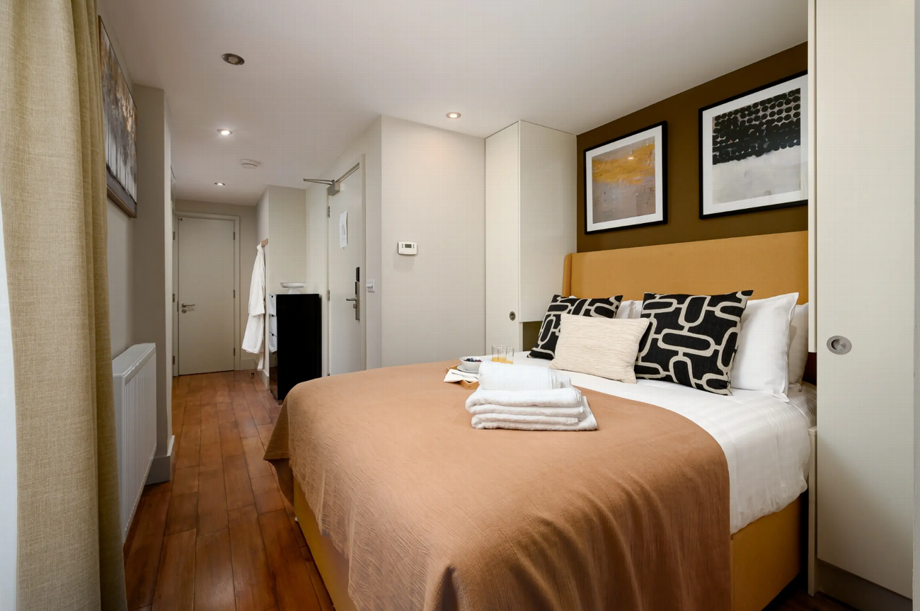 Monument Serviced Apartments | Dream Host UK  gallery image 1