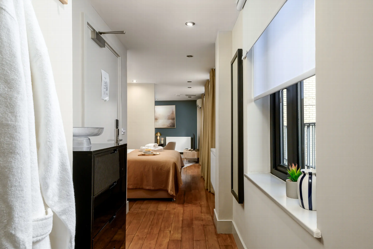 Monument Serviced Apartments | Dream Host UK  gallery image 2