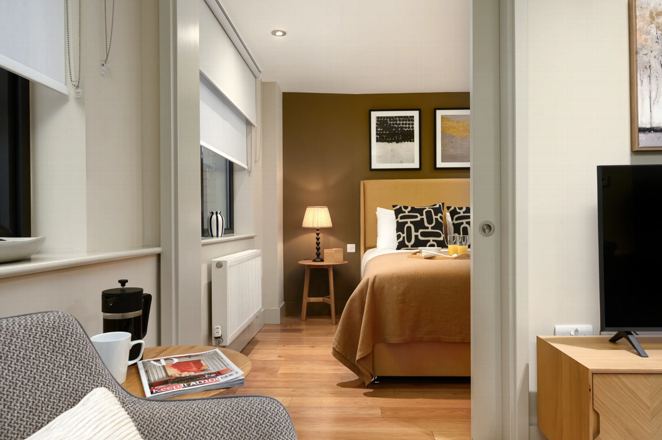 Monument Serviced Apartments | Dream Host UK  gallery image 2