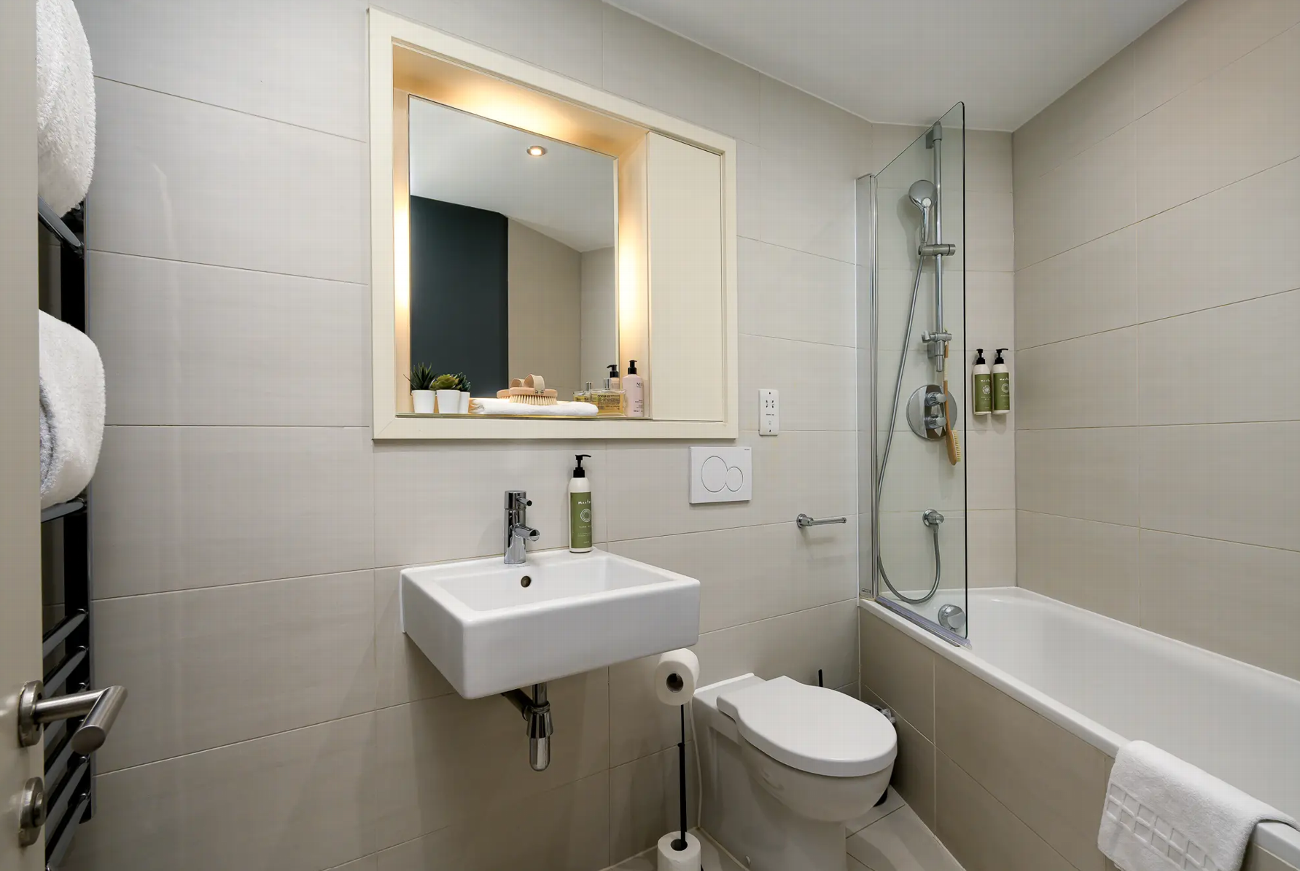 Monument Serviced Apartments | Dream Host UK  gallery image 23