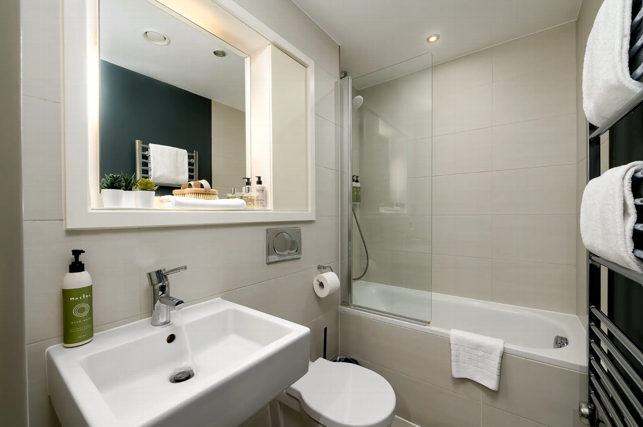 Monument Serviced Apartments | Dream Host UK  gallery image 9