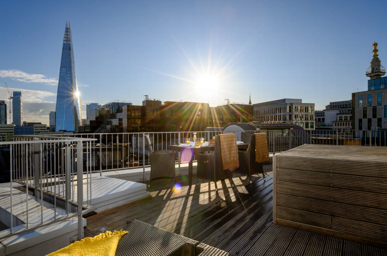 Monument Serviced Apartments | Dream Host UK  gallery image 7