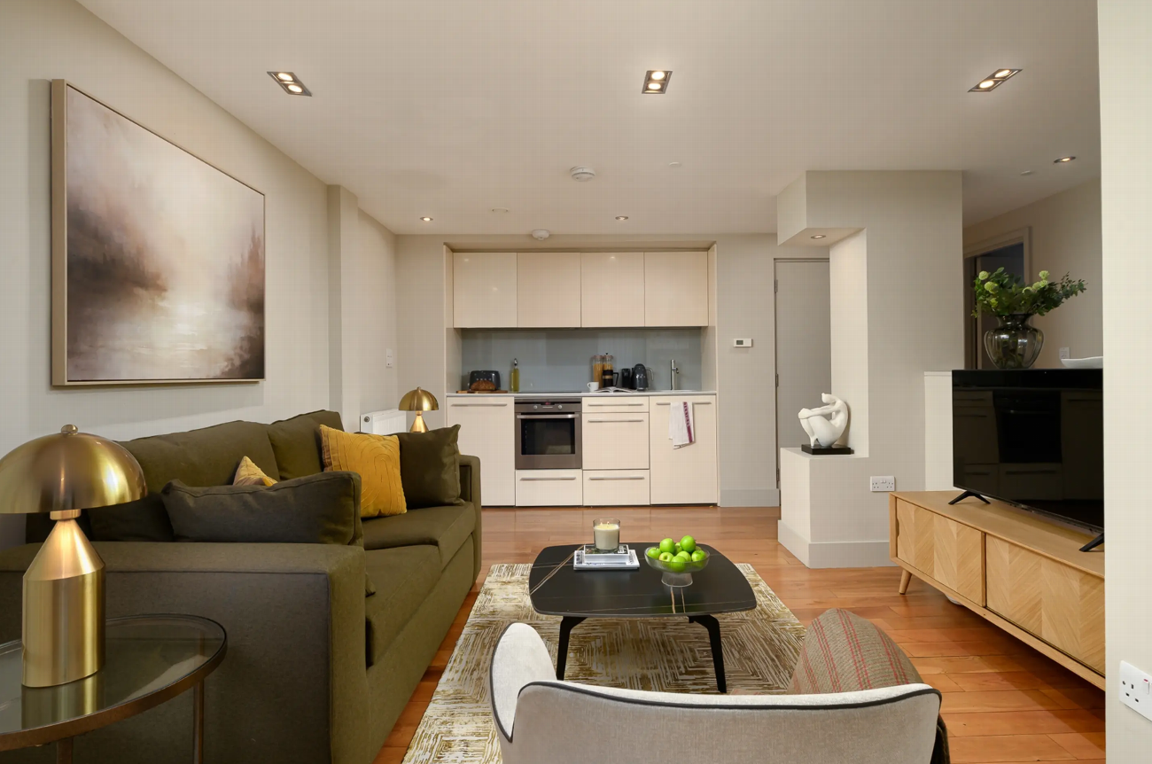 Monument Serviced Apartments | Dream Host UK  gallery image 4