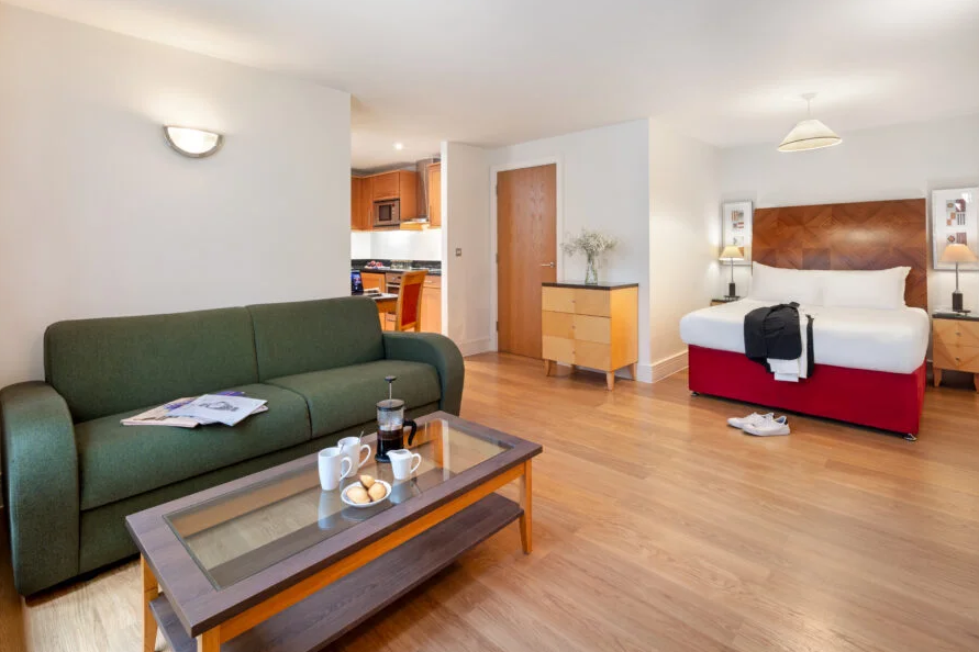 London City, Queen Street Serviced Apartments   | Dream Host UK gallery image 1