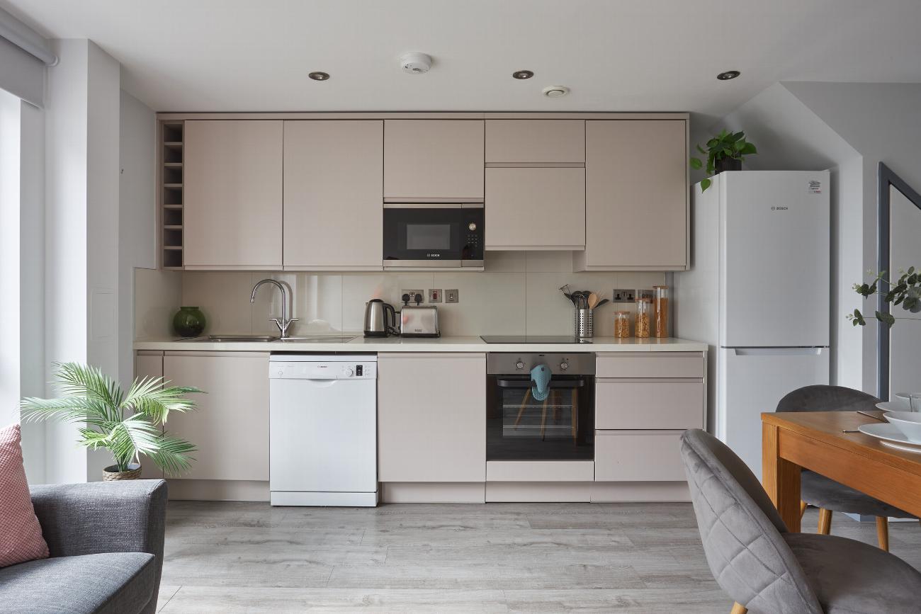 Wembley Apartments | Serviced Apartments minutes from iconic Wembley  gallery image 3